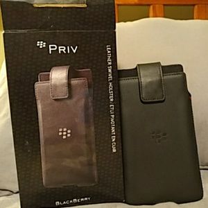 Leather swivel holster for BlackBerry Priv